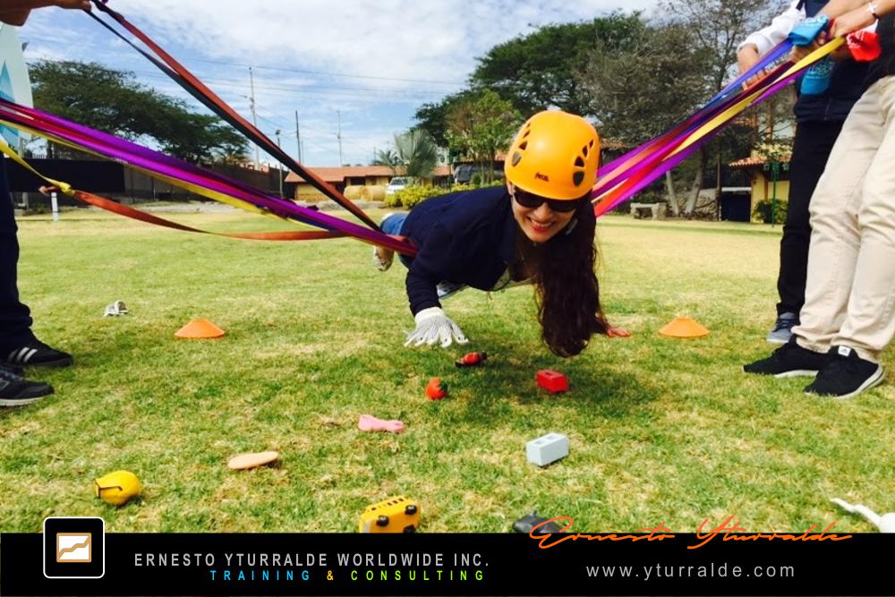 Talleres Lúdicos | Team Building LATAM Talleres de Cuerdas Bajas | Team Building Empresarial para el desarrollo de equipos de trabajo